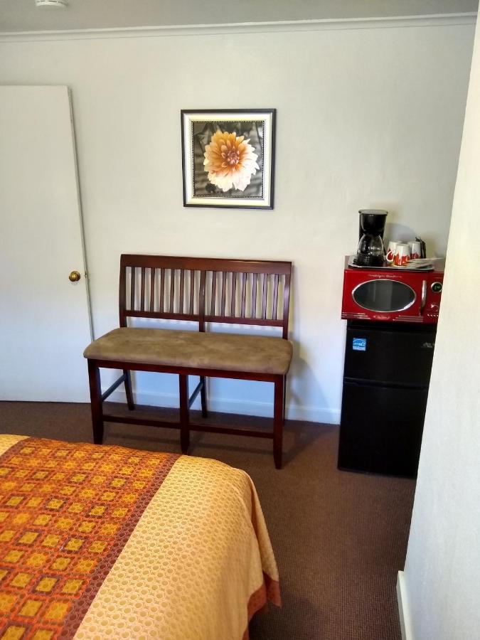 Holiday Motel Bend Zewnętrze zdjęcie