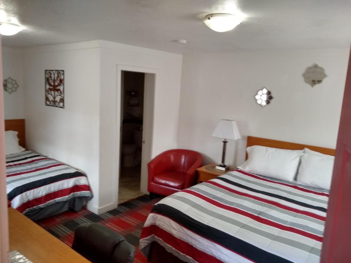 Holiday Motel Bend Zewnętrze zdjęcie