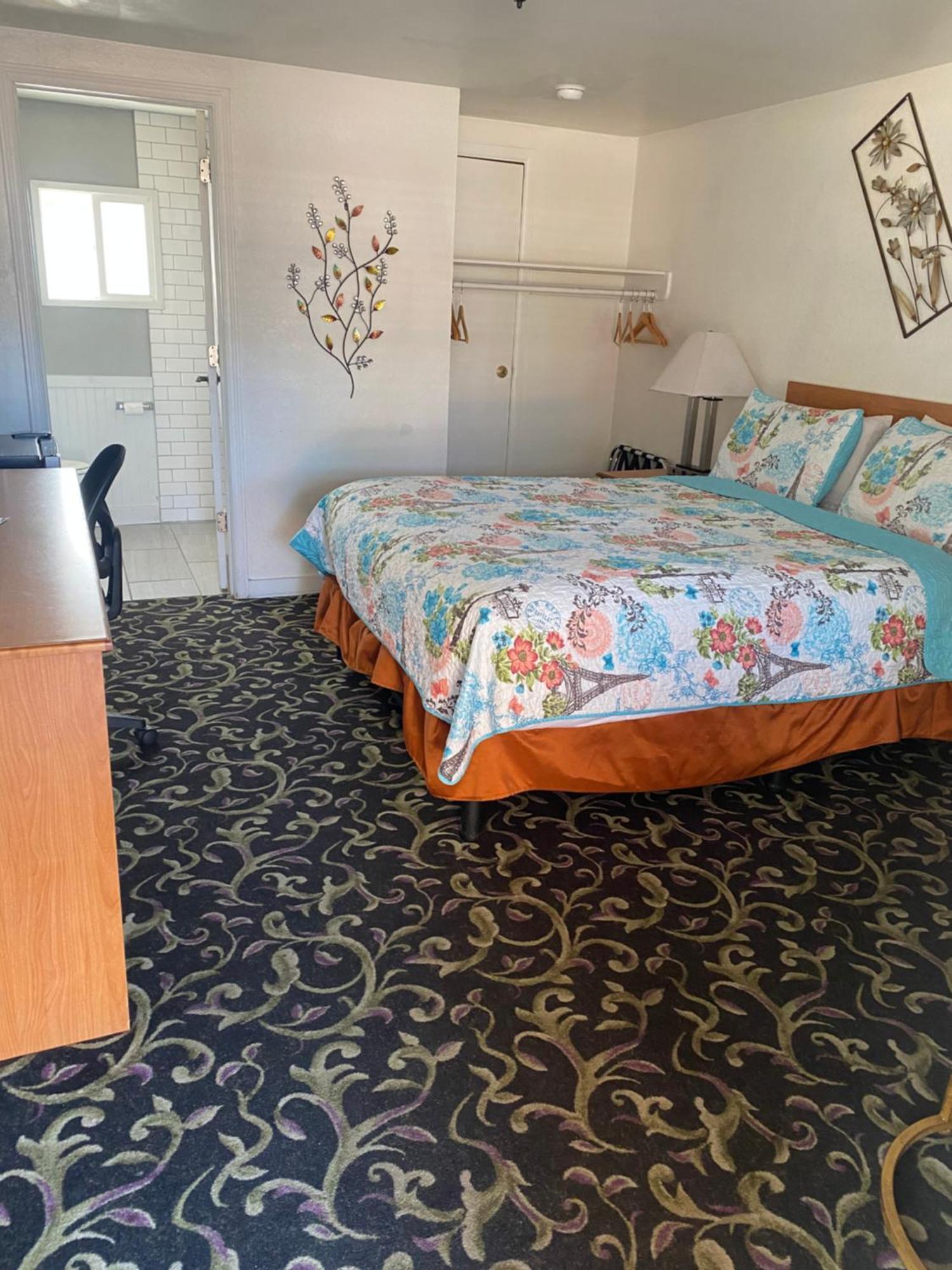 Holiday Motel Bend Zewnętrze zdjęcie